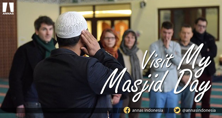 MUSLIM INGGRIS KEMBALI GELAR 'VISIT MY MASJID DAY' BAGI NON MUSLIM