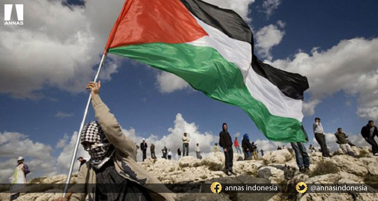 NGAPAIN NOLONGIN YANG JAUH, KENAL JUGA KAGAK